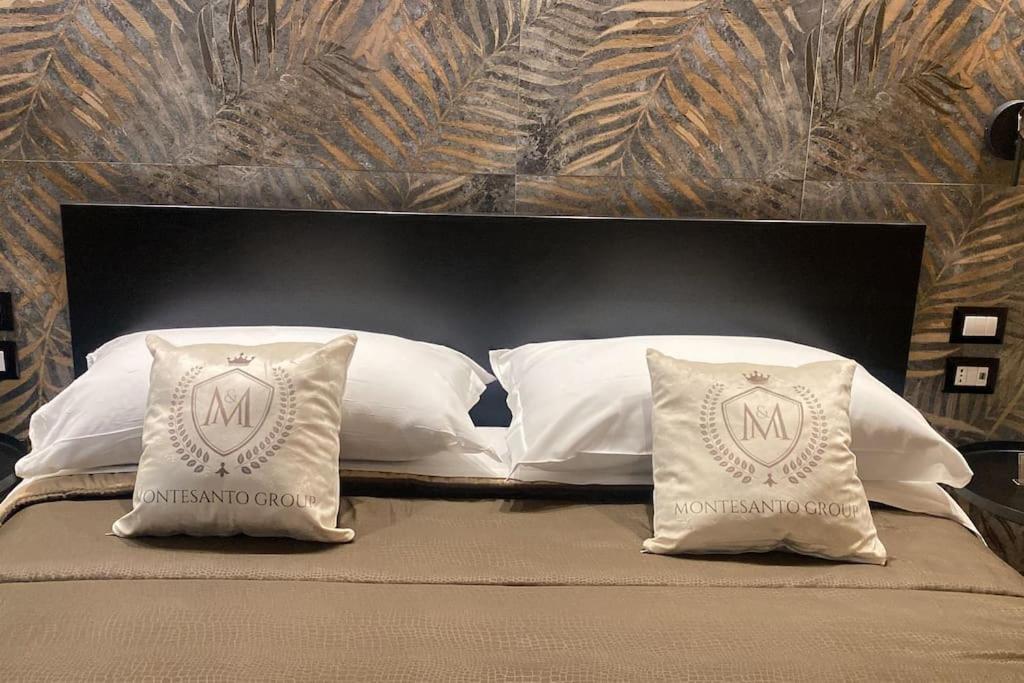 Montesantogroup Suite House Nel Centro Di Napoli Екстер'єр фото