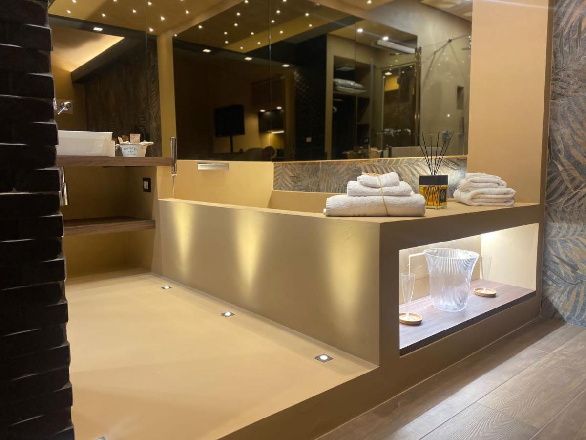 Montesantogroup Suite House Nel Centro Di Napoli Екстер'єр фото